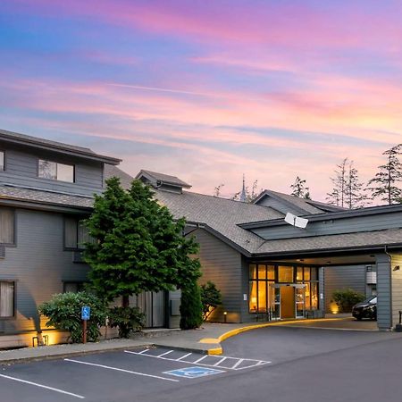 Best Western Plus Oak Harbor Hotel And Conference Center Exterior photo