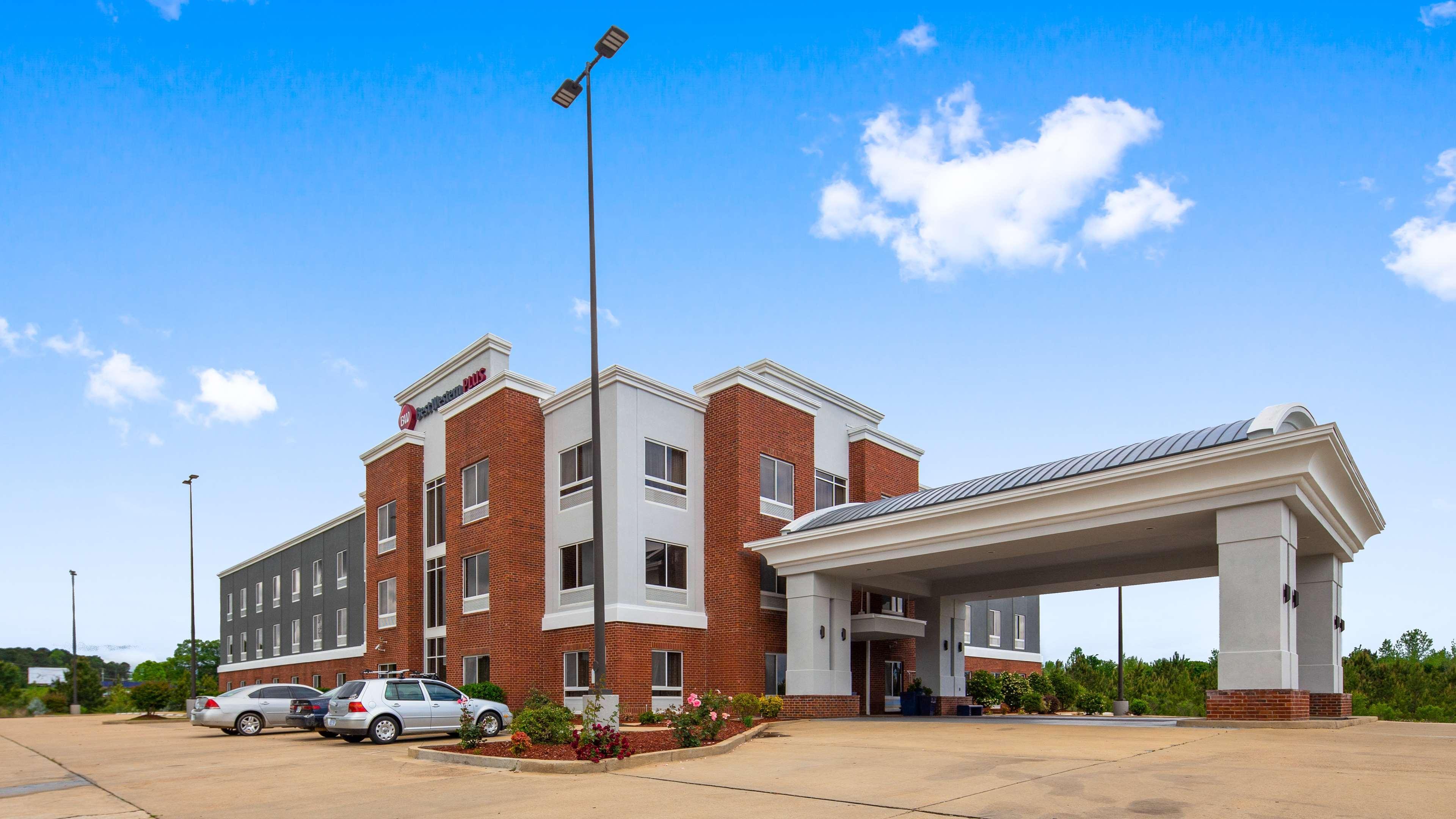 Best Western Plus Oak Harbor Hotel And Conference Center Exterior photo
