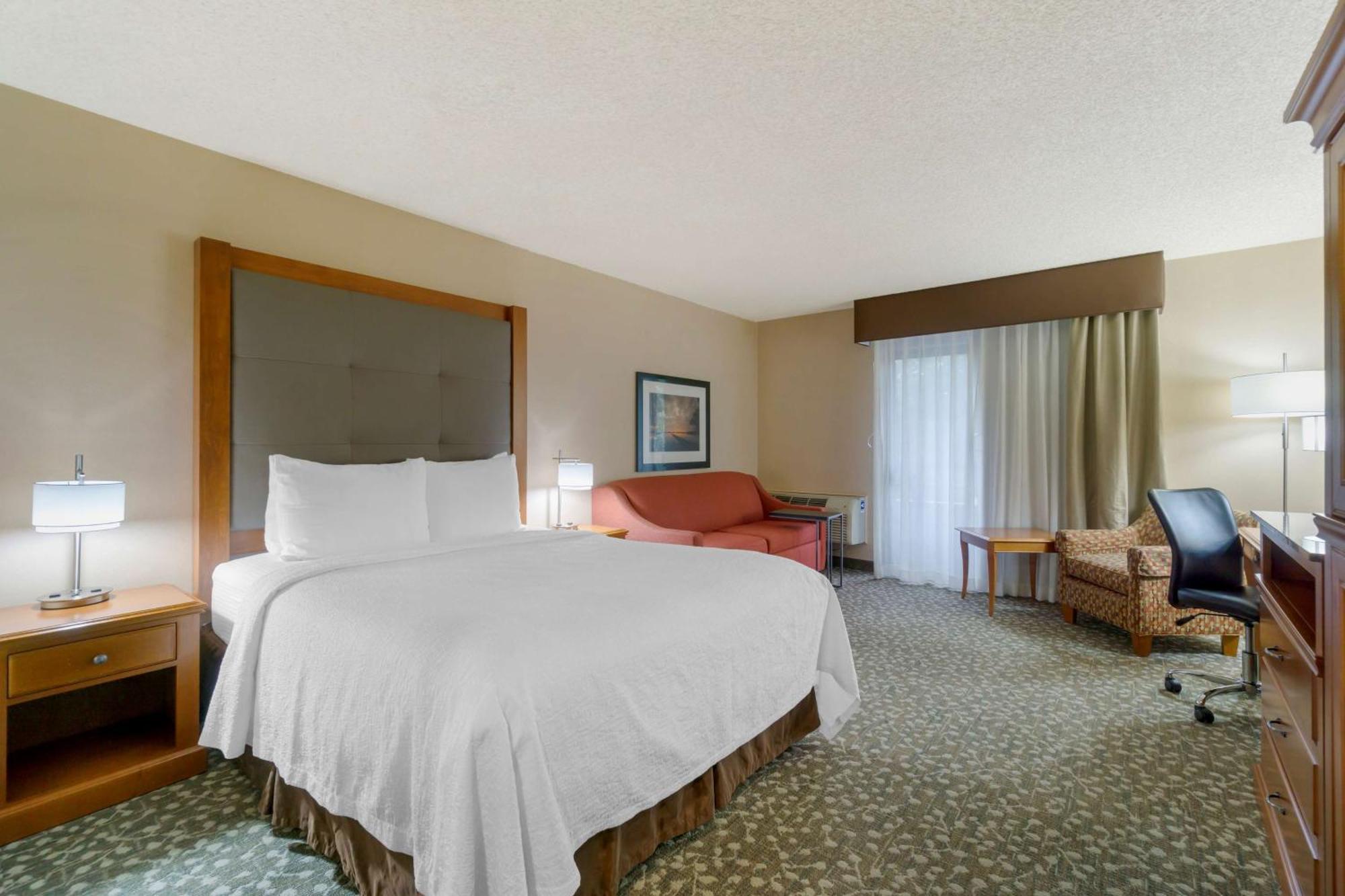 Best Western Plus Oak Harbor Hotel And Conference Center Exterior photo