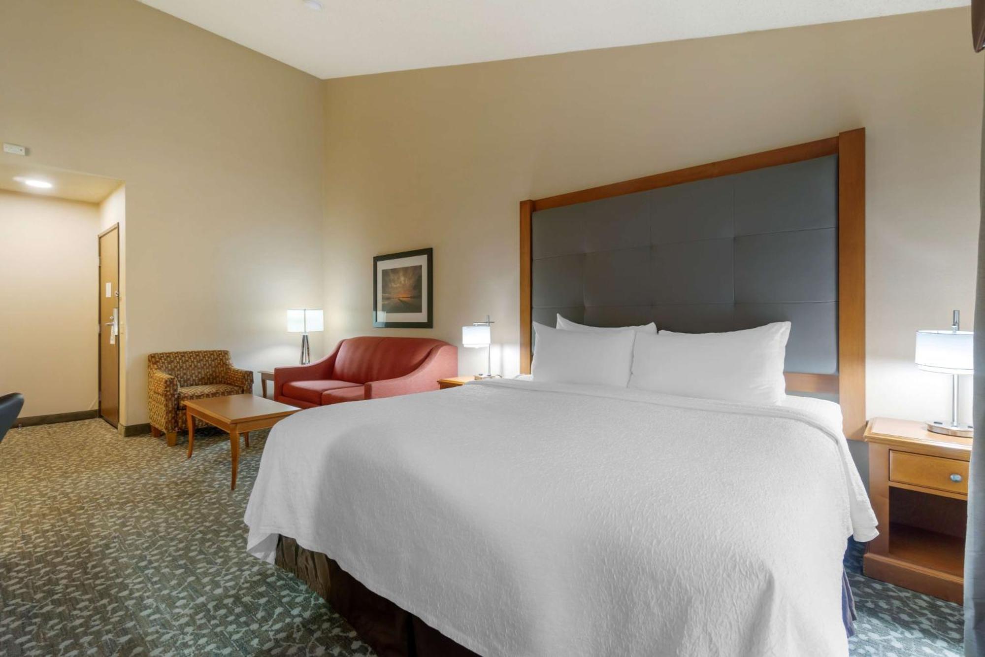 Best Western Plus Oak Harbor Hotel And Conference Center Exterior photo