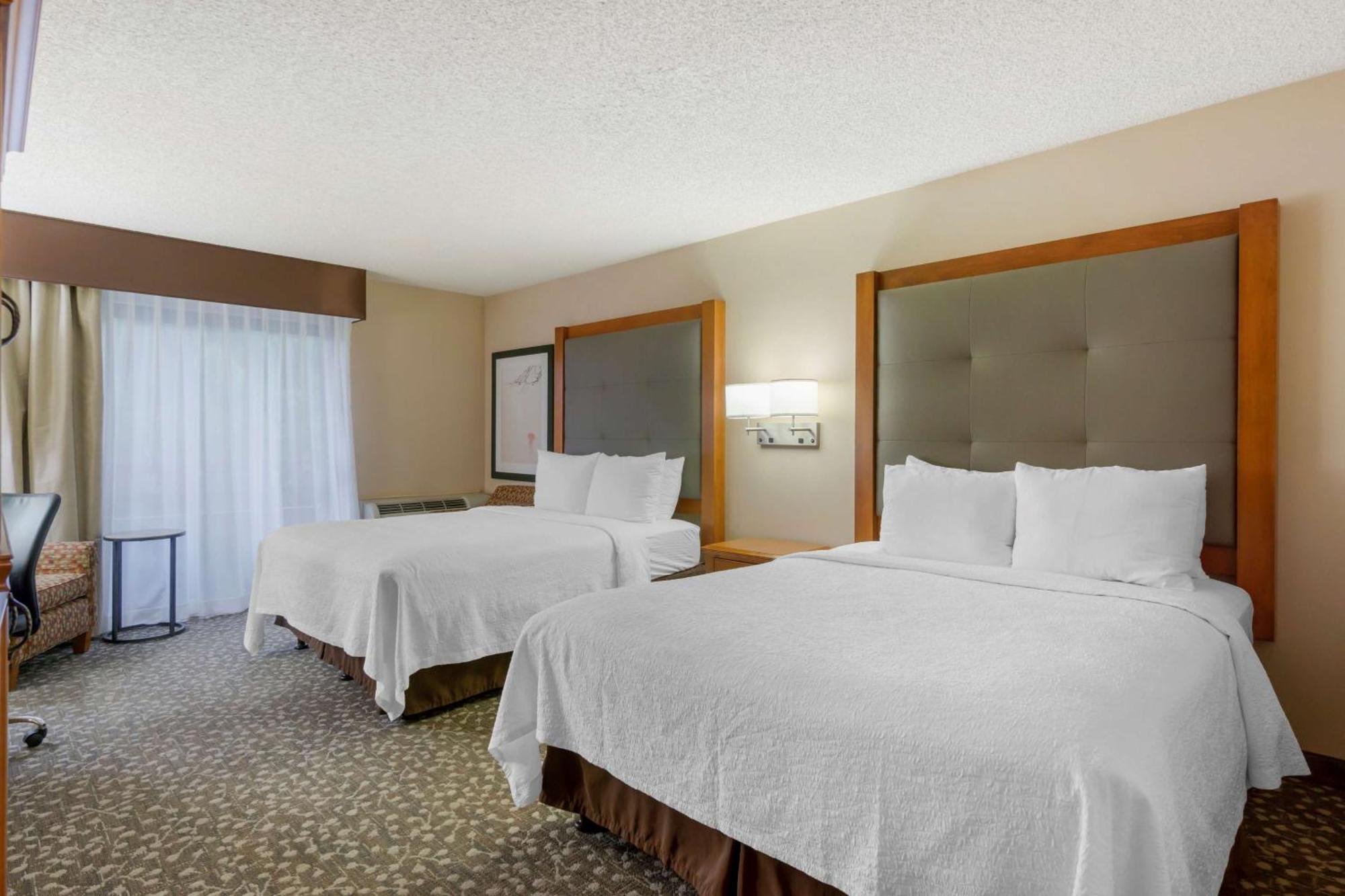Best Western Plus Oak Harbor Hotel And Conference Center Exterior photo